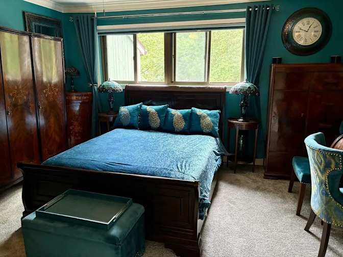 michael's room