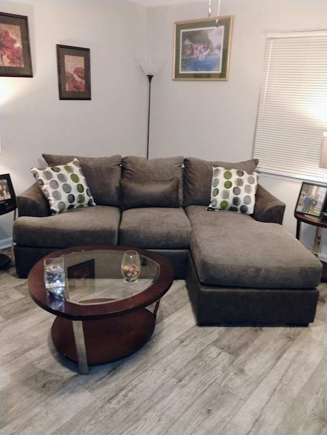 Looking for a Roommate's room