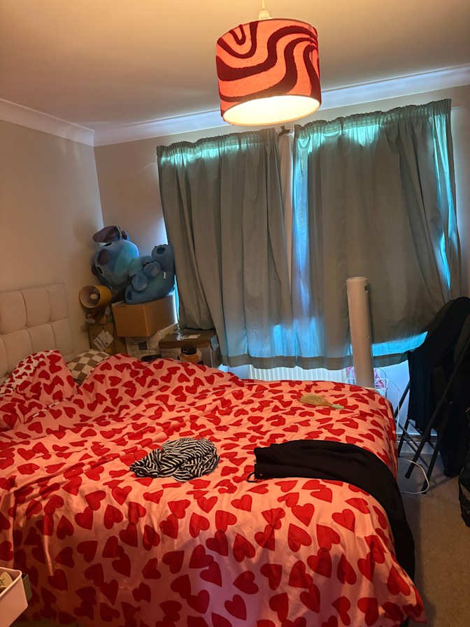 Leanne Officer's room