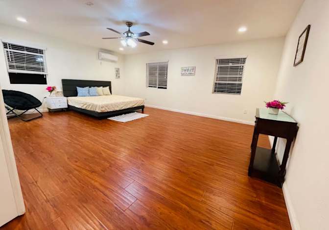 Roy Sun's room