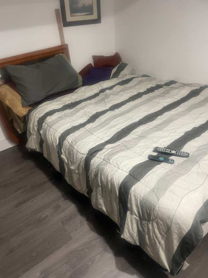 Daniel tomchishin's room