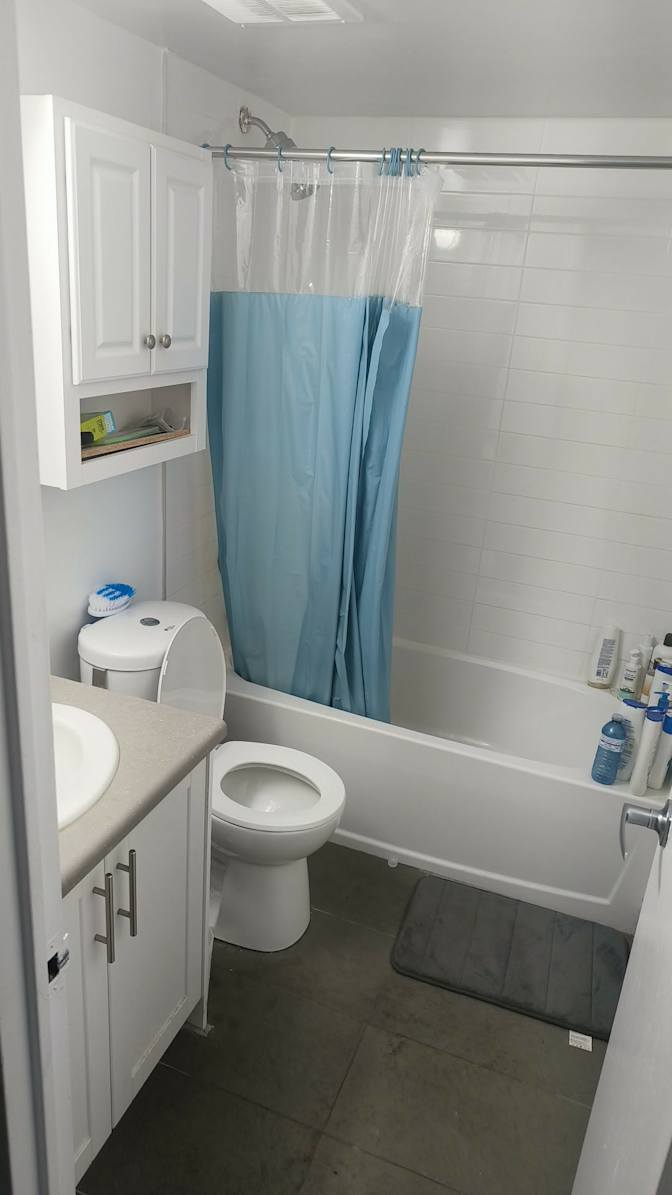 Rakshit Shetty's room