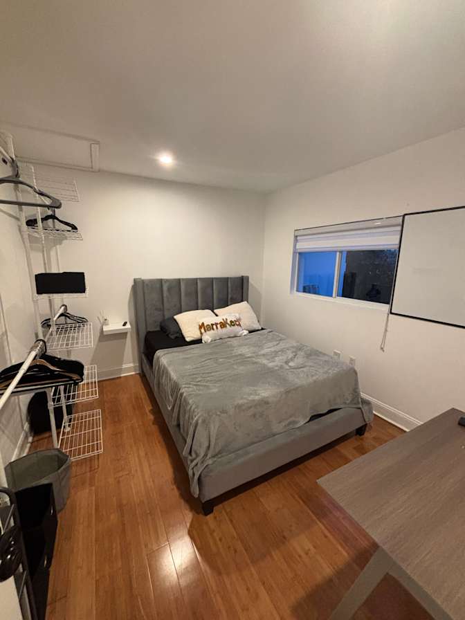 ismail's room