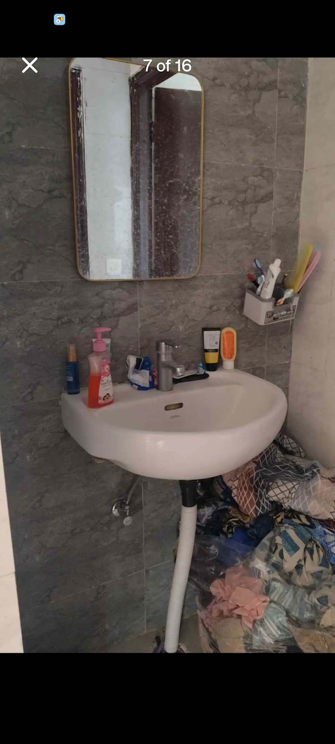 Srinivasan's room