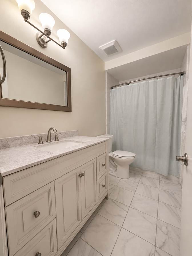 Houston Management Co's room