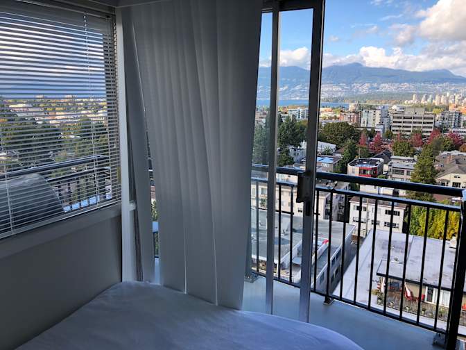 Saul's room