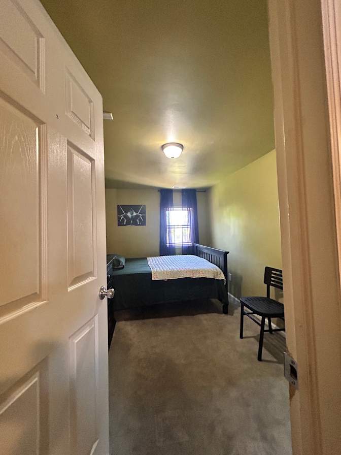 Nachbi Bazin's room