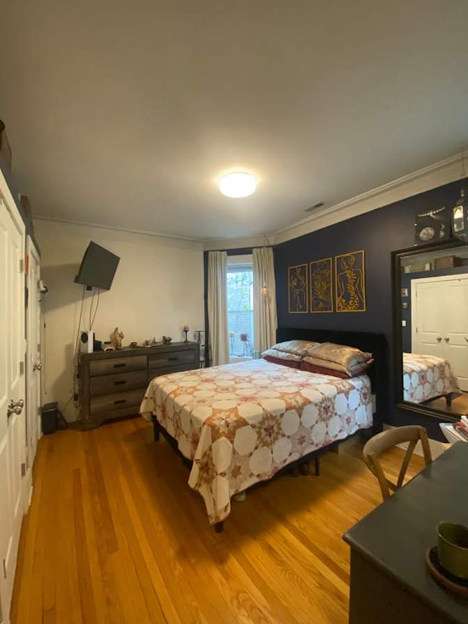 Anastasia K Rhodes's room