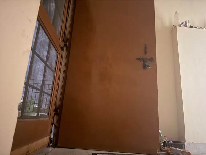 Afreen Khan's room