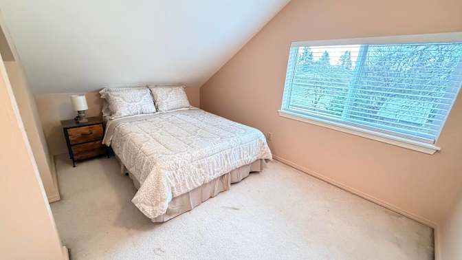Renan's room