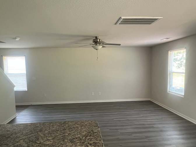 Alcove Rooms's room