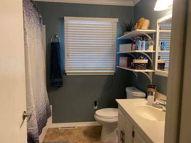 Jo's room