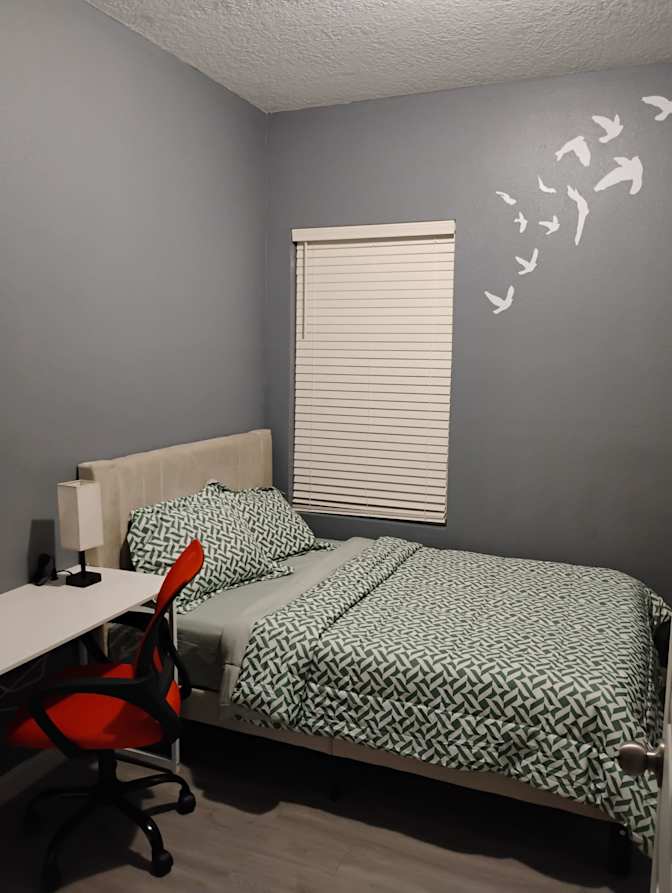 PadSplit's room