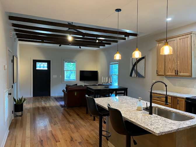 Alcove Rooms's room