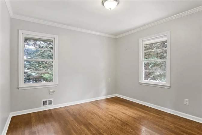 Alcove Rooms's room