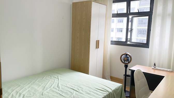 Guan jianfang's room