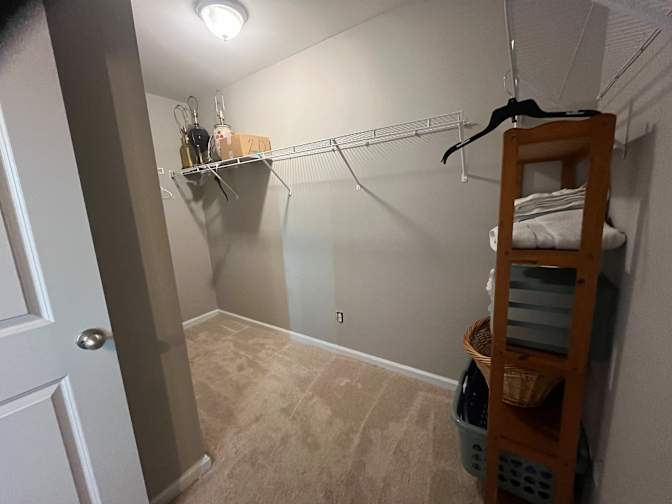 Room for Rent's room