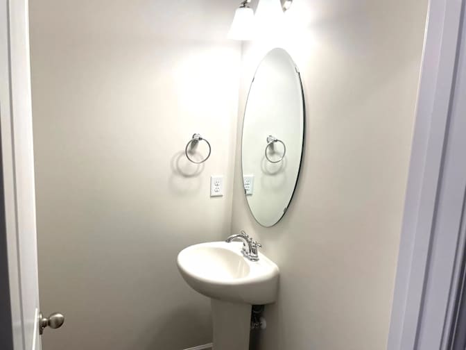 Alcove Rooms's room