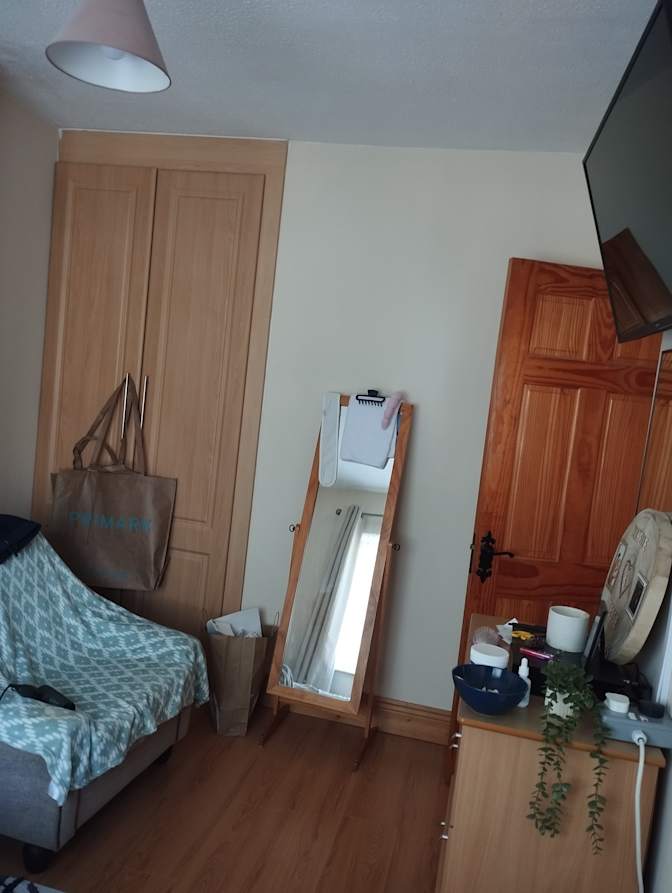 Noel's room