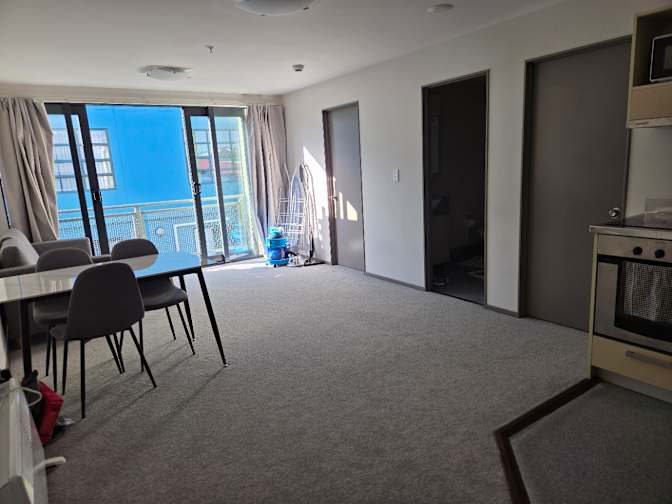 Mingsheng's room