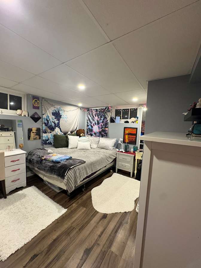 Alok's room