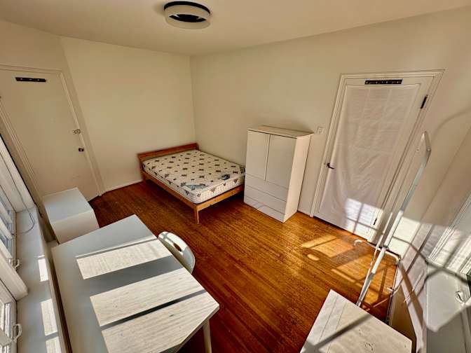 Jeffrey Griese's room