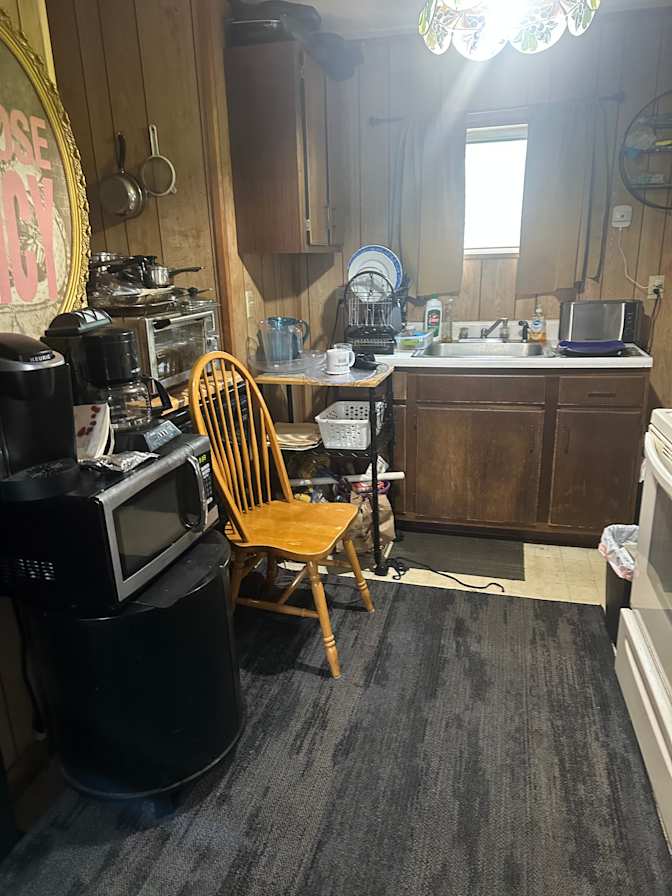 Len's room