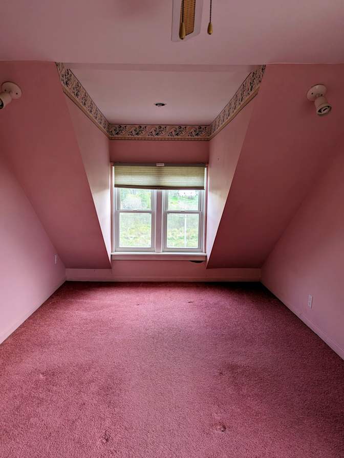 Greg's room