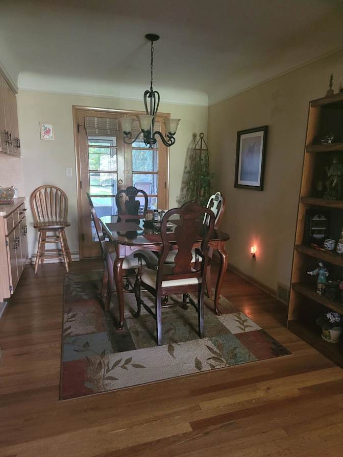 Rich's room
