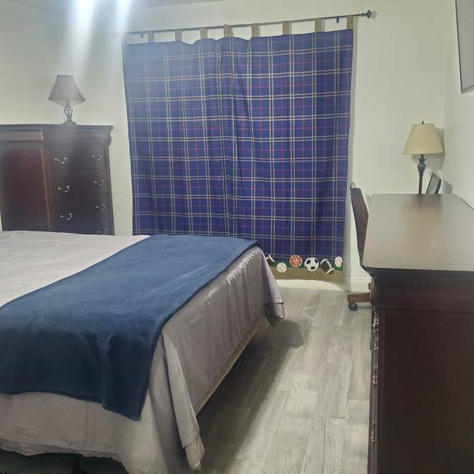 Jason Bryan, Realtor's room