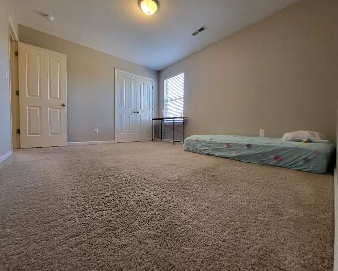 Peter Vu's room