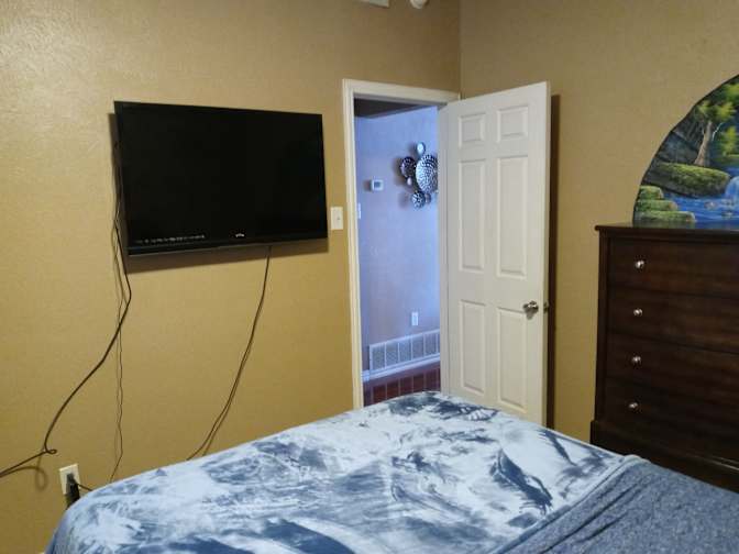 Carl's room