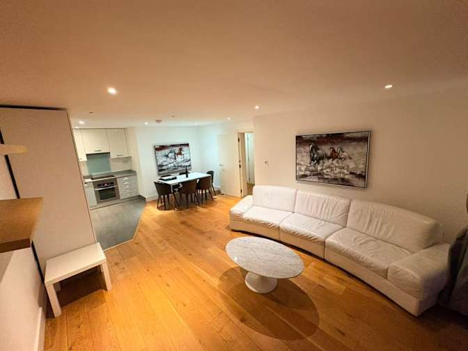 JIE GAO's room