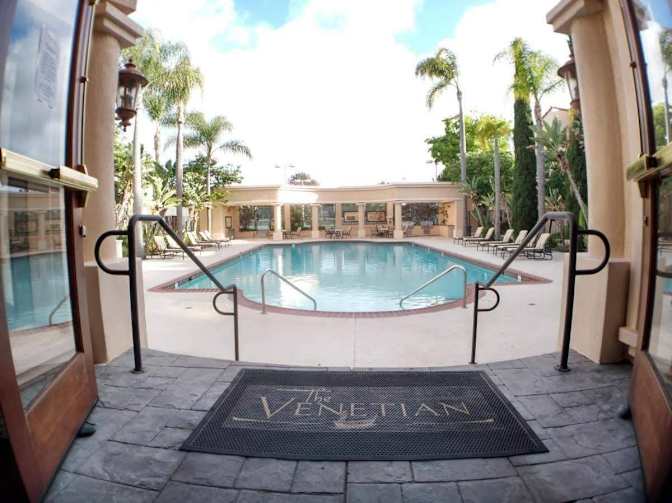 Venetian Condos's room