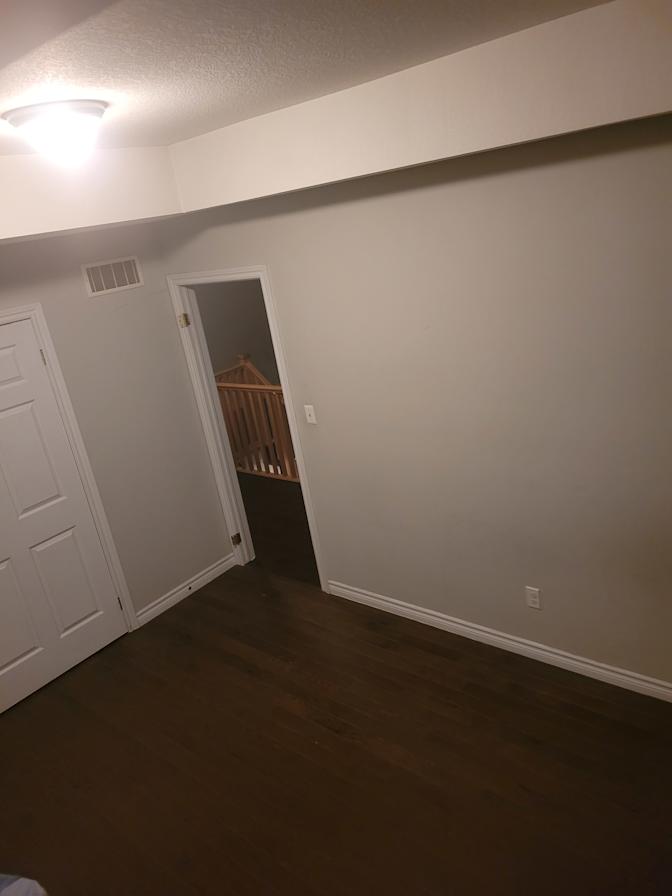 Ben Magoulas's room
