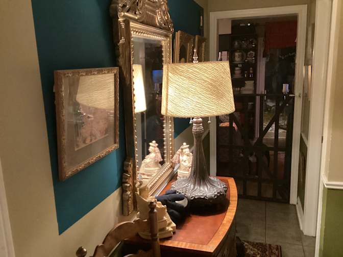 Jeffrey Pommer's room