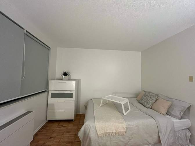 derya aslan's room