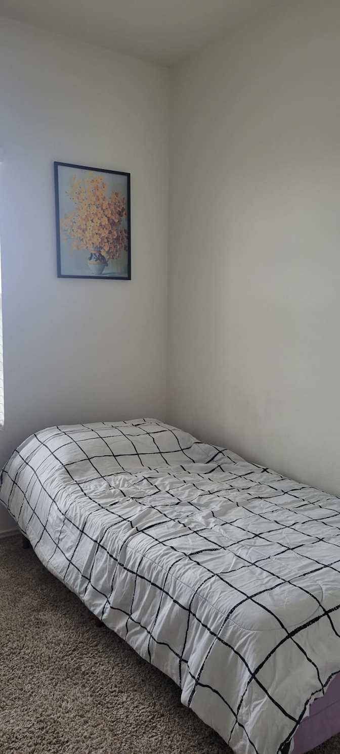 Akshay's room