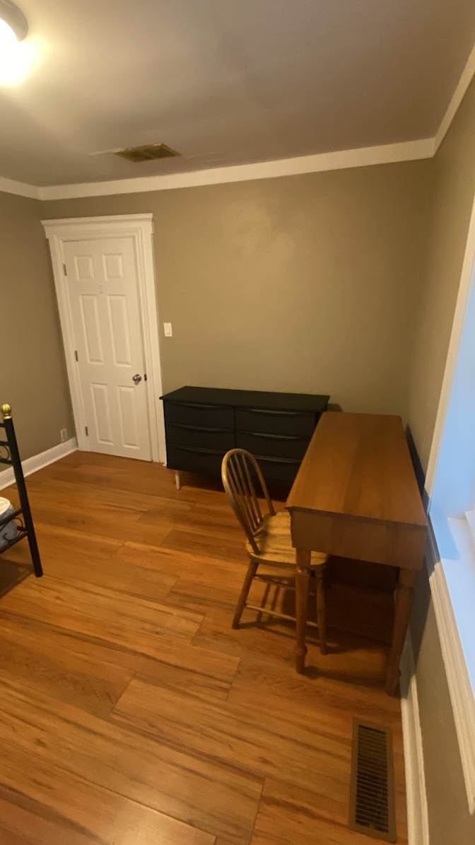 Andrea's room