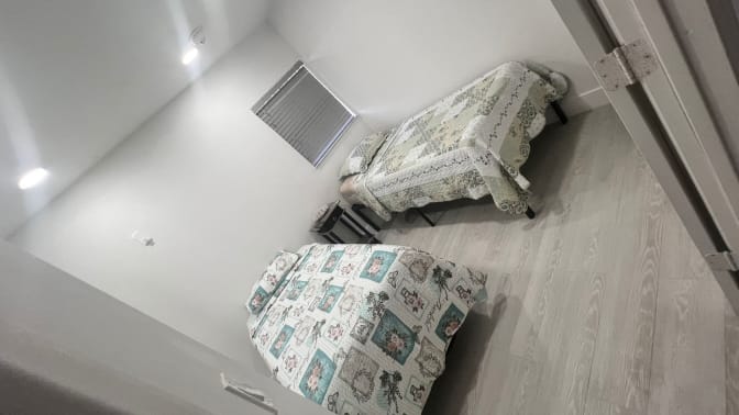 Freddy Castellar's room
