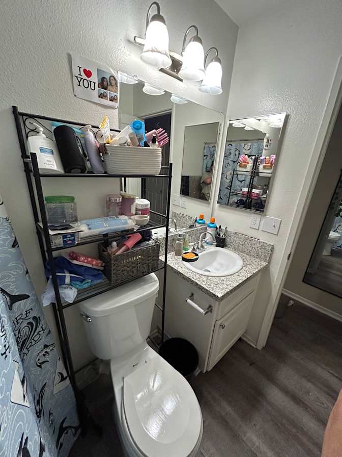 Kai Mel's room