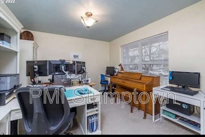 Kelly's room