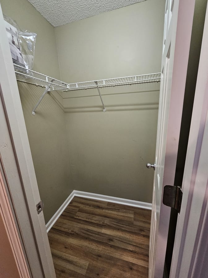 CL&C Property Management and Consulting's room