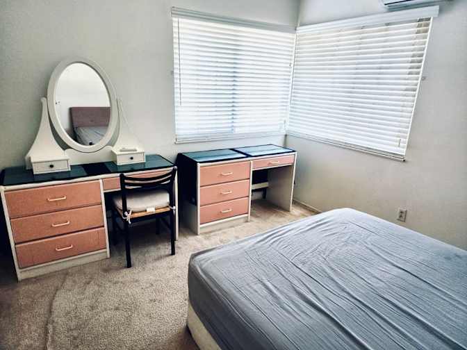Al's room