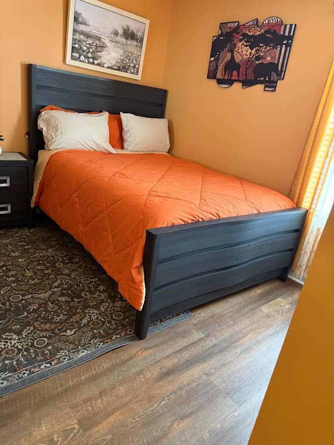 Millies Rental's room