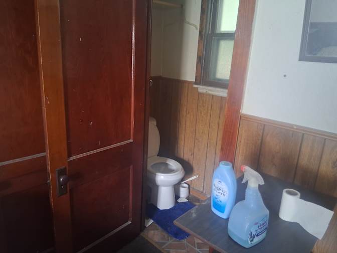 Alan Quest's room
