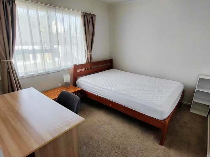 EZ's room
