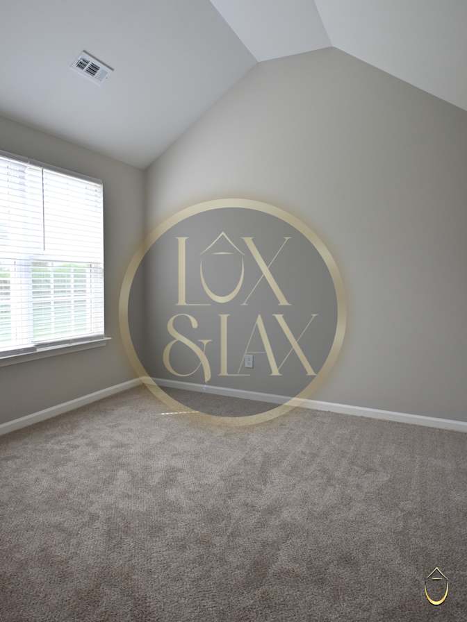 Kynnee Golder's room