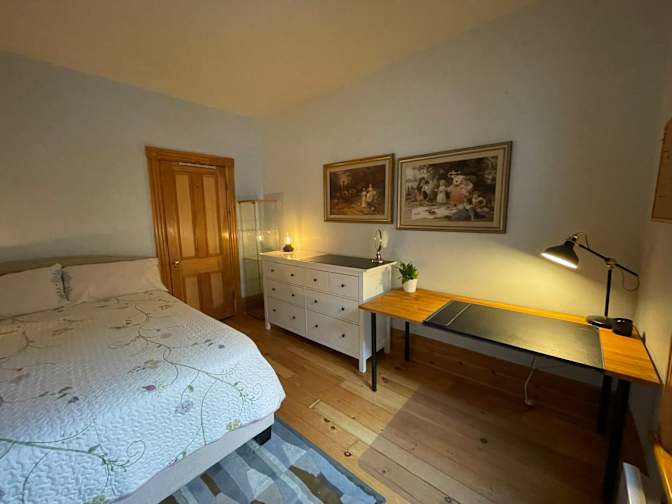 Julie Lamontagne's room