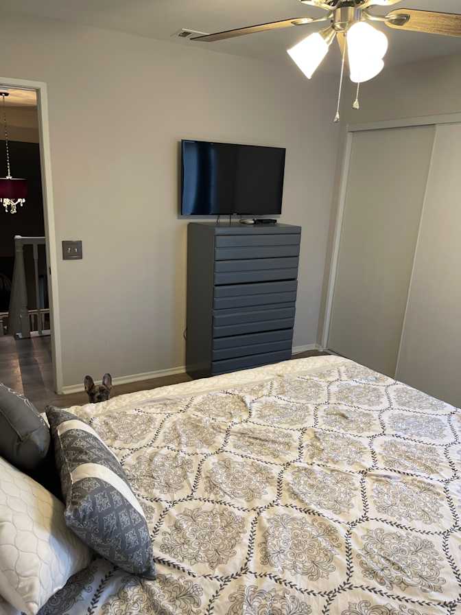 Ricardo's room